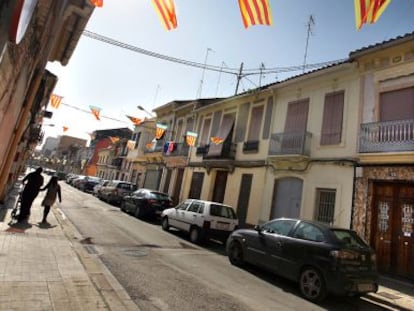 Una de las calles del barrio del Cabanyal.