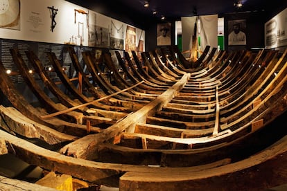 Réplica de um navio negreiro no Museu Afro de SP.