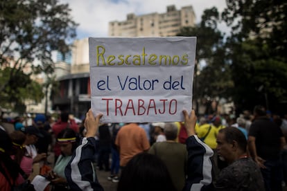Protestas de los trabajadores de la educación en Caracas Venezuela