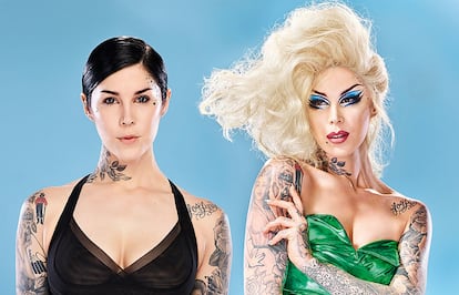 La tatuadora Kat Von D se transformó en drag queen para la promoción de la línea de maquillaje que lanzó el año pasado en homenaje a la icónica Divine, que incluye paletas de sombra de ojos luminosas y un labial para «fomentar el arte y la creatividad».