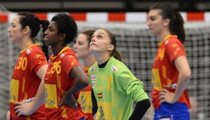 Las jugadoras de España tras perder contra Francia.