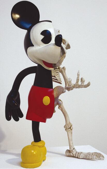 La escultura <i>Mickey is a rat</i>, de Nicolas Rubinstein, se puede ver en ARCO 2011.