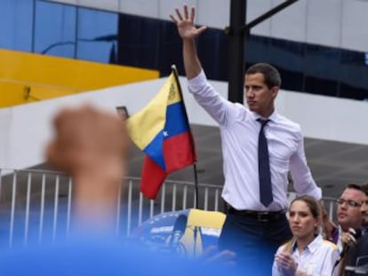 El jefe de la Asamblea Nacional hace equilibrios con distintas presiones internas y de las principales instancias internacionales