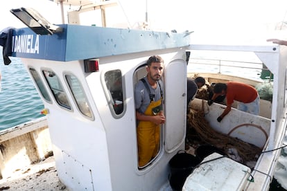 El patrón Jonathan Sánchez, del pesquero 'Mi Daniela', que fue denunciado por las autoridades de Gibraltar por faenar en aguas próximas al Peñón, el día 22.
