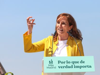 La candidata de Más Madrid a la Presidencia de la Comunidad de Madrid, Mónica García, en el comienzo oficial de su campaña en Vallecas.