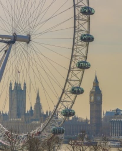 El famoso Golden Eye de Londres, con el Big Ben al fondo.