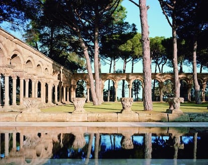 Aspecto del claustro de la finca Mas del Vent, cerca de Palamós (Girona).