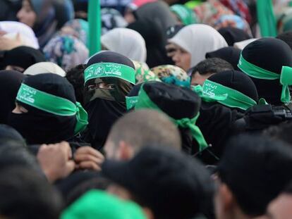 Simpatizantes do Hamas fazem passeata em Gaza.