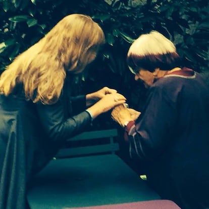 As cineastas Paula Gaitán e Agnes Varda, em 2015, durante a filmagem de 'A chuva do meu jardim'.