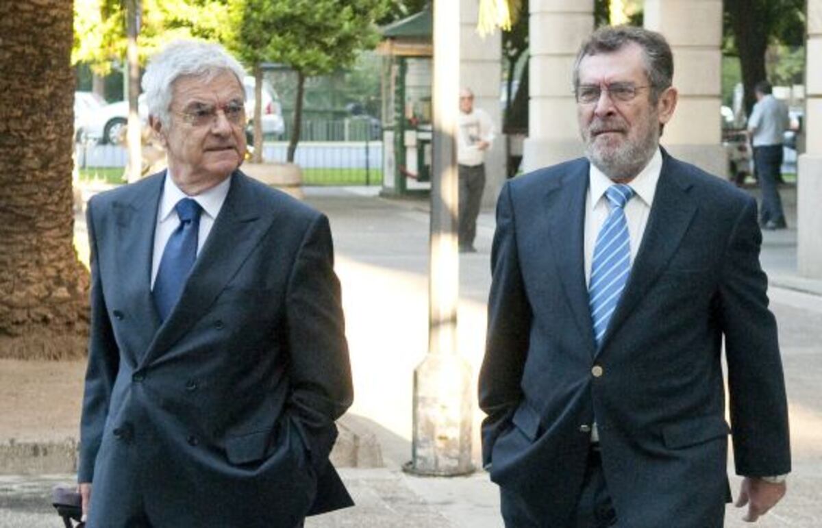 Inhabilitados tres altos cargos por el intento de soborno en ...