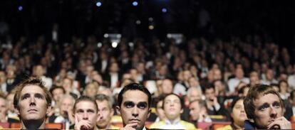 De izquierda a derecha, Andy Schleck, Alberto Contador y Bradley Wiggins, durante la presentación del Tour 2013