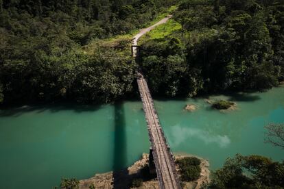 El río Yolhuitz, cruzando el pueblo de Bella Linda.