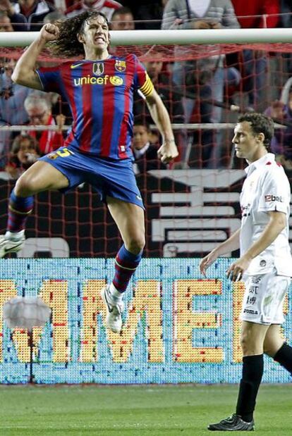 Puyol celebra la victoria nada más pitar el árbitro el final del partido