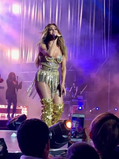 Jennifer López, durante su concierto en Fuengirola en agosto de 2019.