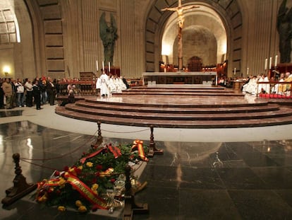 Mass dedicated to the 30th anniversary of Franco's death.