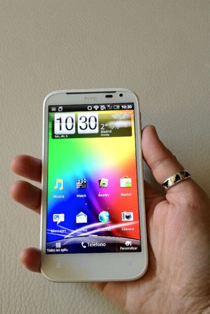 HTC Sensation XL.