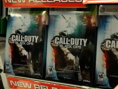 Videojuegos de Call of Duty en una tienda.