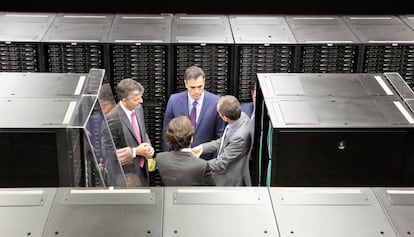 El presidente Pedro Sánchez durante su visita al Barcelona Supercomputing Center, en una imagen de archivo.