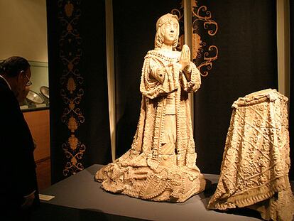 Aspecto de la exposición <i>Los Reyes Católicos y Granada</i> en el Hospital Real.