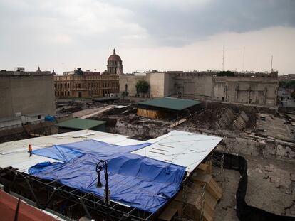 Vista del techo que cubría la " Casa de las Águilas ", edificio que forma parte del conjunto del Templo Mayor.