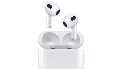 Oferta anticipada de Black Friday: AirPods de tercera generación con estuche de carga.