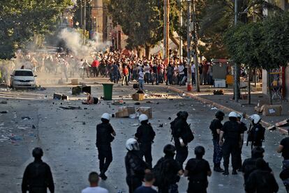 Protesta por la muerte de un disidente palestino detenido, el domingo en Ramala.