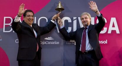 Los copresidentes de Banca Cívica, Antonio Pulido y Enrique Goñi, el día de la salida a Bolsa.