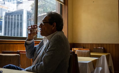 El escritor, en un hotel de la capital mexicana.