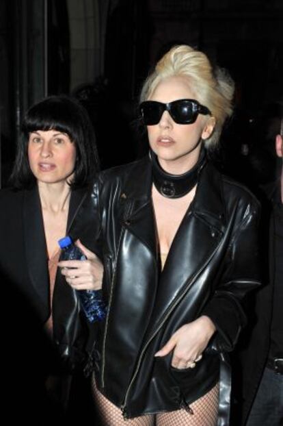 Lady Gaga, con su ex asistente personal Jennifer O&#039;Neill. 