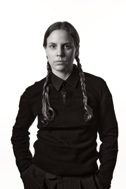 La diseñadora sueca Ellen Hodakova,  que en septiembre del año pasado se alzó con el prestigioso Premio LVMH. Es la primera vez que un creador  sueco gana este reconocimiento, dotado con 400.000 euros.