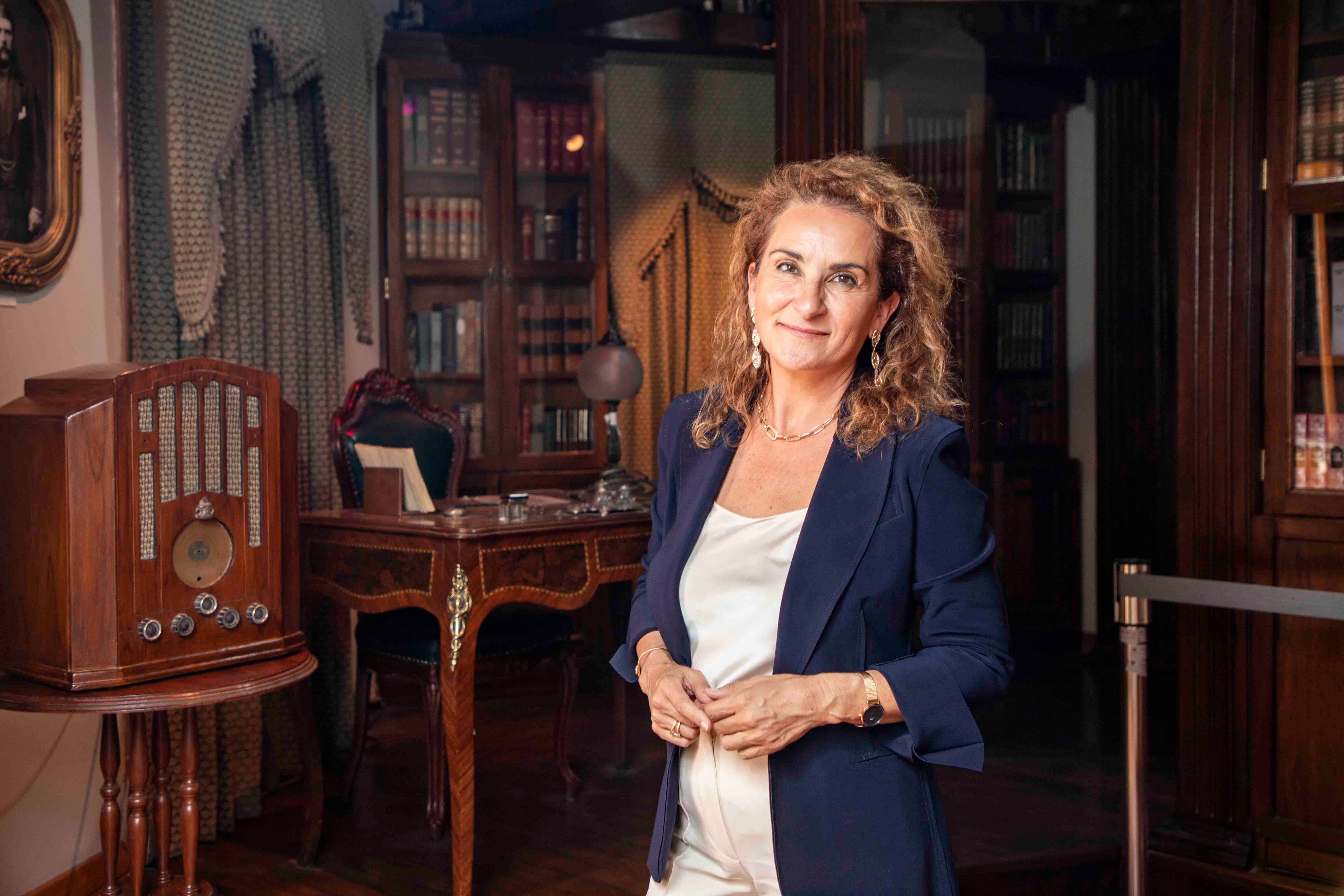 Eva Valero Juan, catedrática de Literatura Hispanoamericana, en la Casa Museo Mario Vargas Llosa, en Arequipa (Perú), el 14 de octubre.