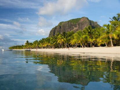 Praia na Ilha Mauricio.