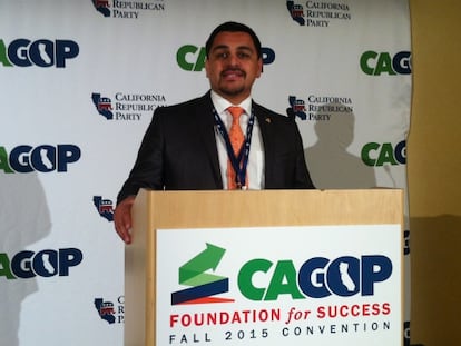 Marcelino Valdez, autor del cambio del Partido Republicano de California en inmigración, el domingo en la convención de Anaheim.