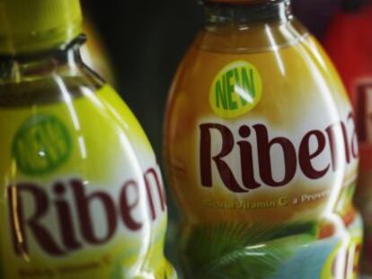 Imagen de zumos de la marca Ribena comprada por Suntory. 