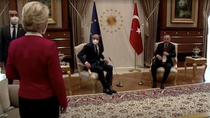 Ursula von der Leyen, Charles Michel y Recep Tayyib Erdogan, en la reunión mantenida el pasado 6 de abril en Ankara (Turquía).