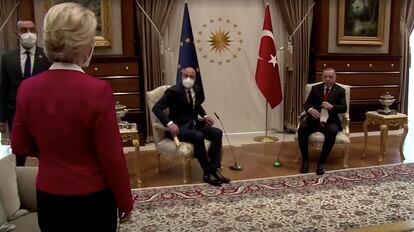 Ursula von der Leyen, Charles Michel y Recep Tayyip Erdogan, en la reunión mantenida el pasado 6 de abril en Ankara (Turquía).