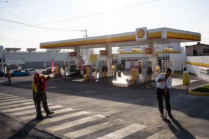 Una gasolinera Royal Dutch Shell Plc en Nayarit, México, en 2020.