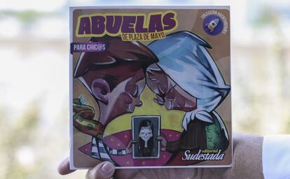 Fotografía del libro "Abuelas de Plaza de Mayo para chic@s"