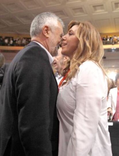 Susana D&iacute;az conversa con Jos&eacute; Antonio Gri&ntilde;&aacute;n. 