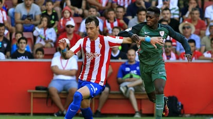 Williams e Amorebieta, em jogo pela primeira rodada do Espanhol.