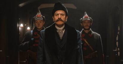 An image from the series A Gentleman in Moscow