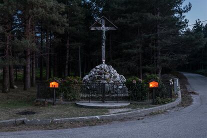 'El crucifijo de los rescates'.
Guilty Grounds, 2023.
