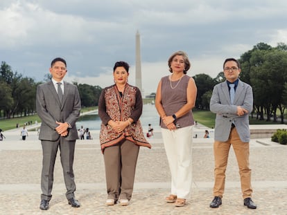 Andrei González, Thelma Aldana, Claudia Escobar Mejia, Juan Francisco Sandoval, posan para un retrato en la ciudad de Washington el día 13 de agosto de 2021.