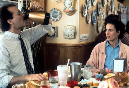 Bill Murray y Andie MacDowell, en 'Atrapado en el tiempo'.