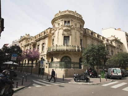 Fachada del Palacio de Longoria, en Madrid, actual sede de la SGAE.