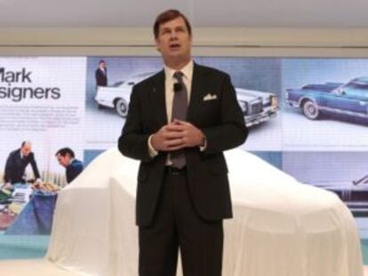 Las marcas de automóviles deben adaptarse continuamente a los cambios de los clientes, según Farley.