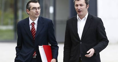 Santiago Cervera (right) on his way to court in April with his lawyer Sergio Gómez.