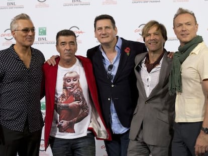 De izquierda a derecha, los miembros de Spandau Ballet Martin Kemp, John Keeble, Tony Hadley, Steve Norman y Gary Kemp.