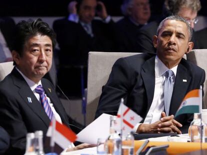 El presidente de EE UU, Barack Obama, y el primer ministro japon&eacute;s, Shinzo Abe, en la cumbre de seguridad nuclear. 