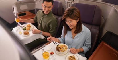 Comida servida en el Restaurante Airbus A380 @Changi, de Singapore Airlines. 